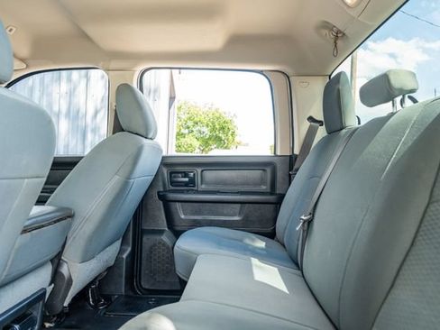 Used 2018 RAM 2500 Tradesman w/ Chrome Appearance Group AWD/4WD image 35