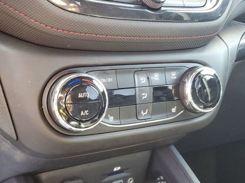 Used 2023 Chevrolet TrailBlazer RS w/ Technology Package FWD image 25