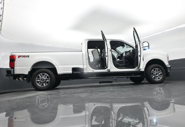 Used 2024 Ford F250 Lariat w/ Lariat Ultimate Package AWD/4WD image 77