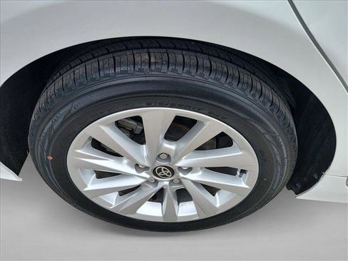 Used 2023 Toyota Camry LE image 11