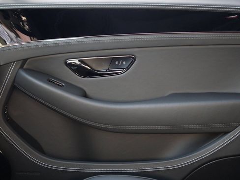 Used 2025 Bentley Continental GT AWD/4WD image 17