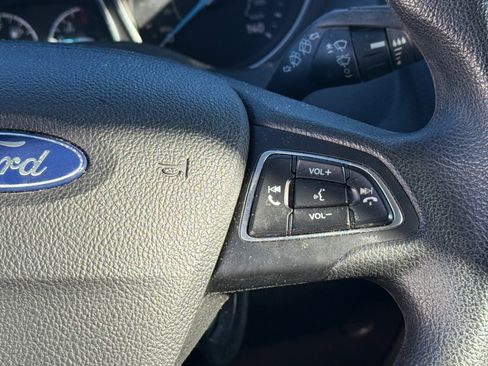 Used 2018 Ford Focus SE image 11