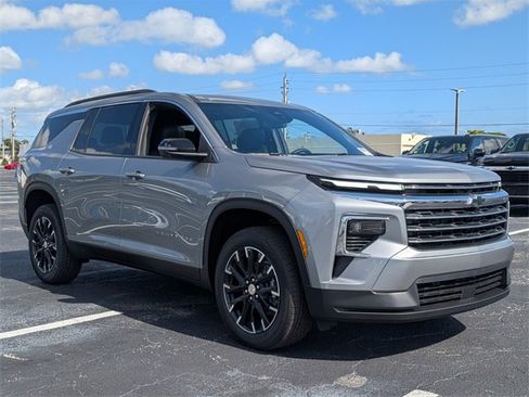 New 2026 Chevrolet Traverse LT w/ Sun and Wheel Package image 1