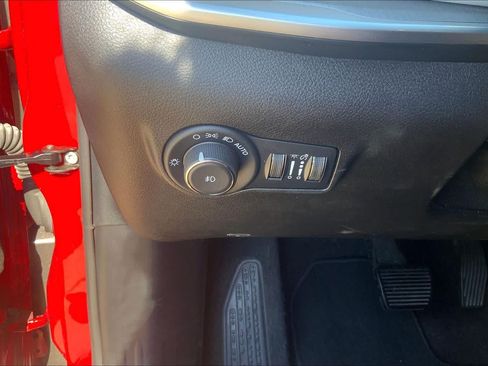 Used 2025 Jeep Compass Limited AWD/4WD image 33