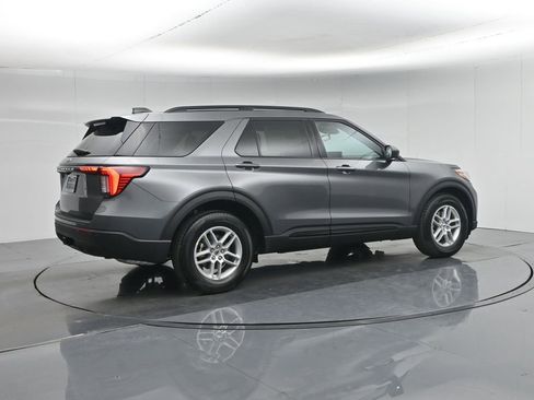 New 2026 Ford Explorer Active RWD image 27