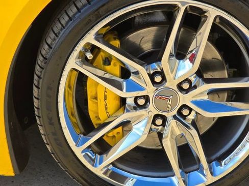 Used 2014 Chevrolet Corvette Stingray Coupe w/ 2LT Preferred Equipment Group RWD image 15