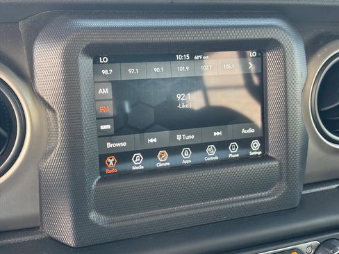Used 2021 Jeep Gladiator Sport AWD/4WD image 5
