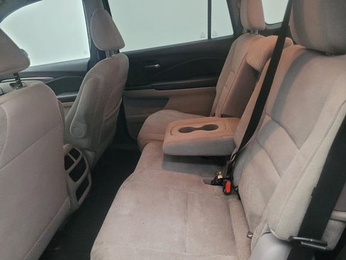 Used 2020 Honda Pilot LX image 18
