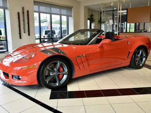 Used 2012 Chevrolet Corvette Grand Sport w/ 4LT Preferred Equipment Group RWD image 9