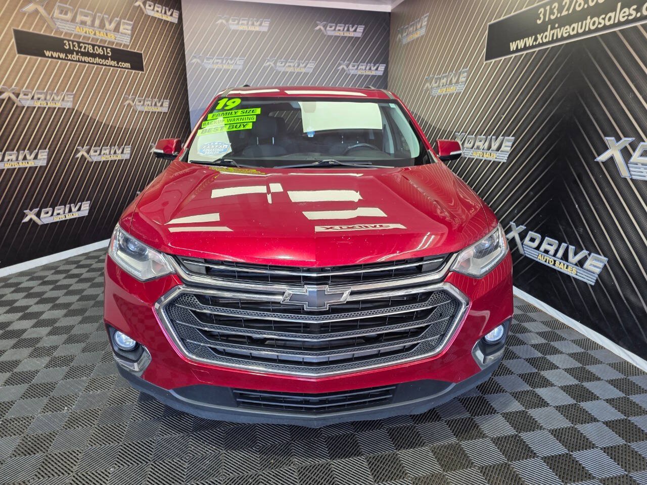 Used 2019 Chevrolet Traverse LT FWD image 4