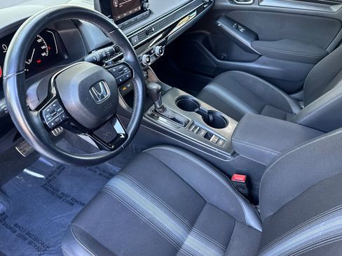 Used 2023 Honda Civic Sport image 4