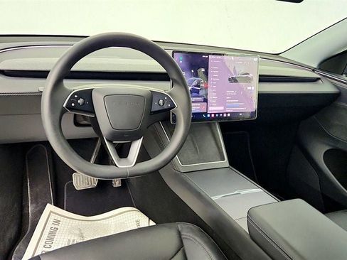 Used 2026 Tesla Model Y Long Range AWD/4WD image 13