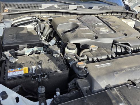 Used 2024 Nissan Armada Platinum w/ Captain's Chairs Package RWD image 26