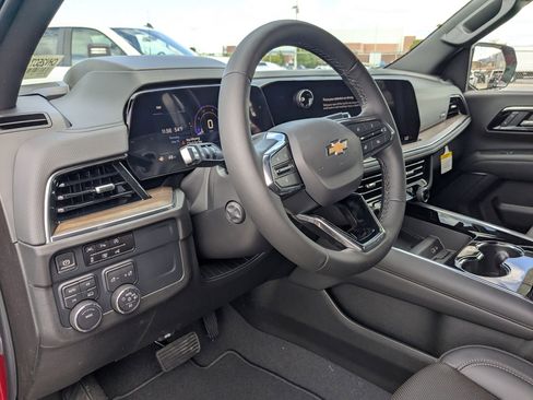 New 2025 Chevrolet Suburban High Country image 10