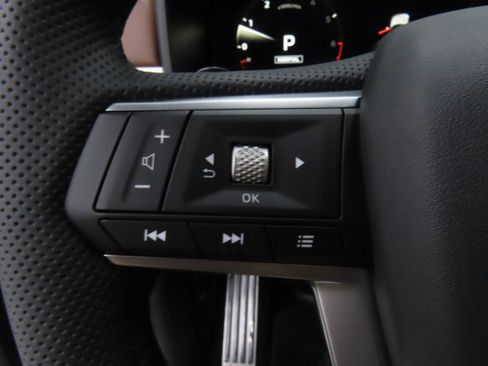 New 2025 Mitsubishi Outlander SEL image 11