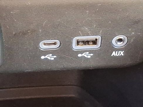 Used 2023 Chevrolet TrailBlazer LT w/ Convenience Package image 23