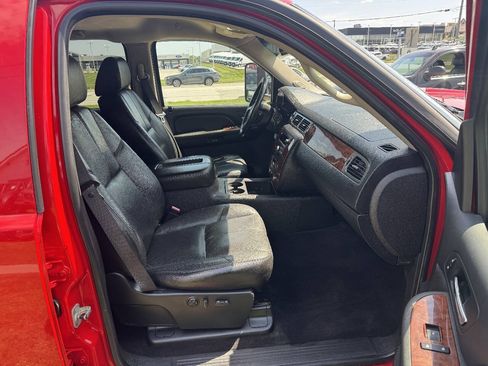 Used 2007 Chevrolet Silverado 2500 LTZ w/ Safety Package AWD/4WD image 11