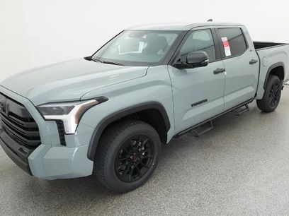 New 2026 Toyota Tundra SR5 w/ SR5 Convenience Package
