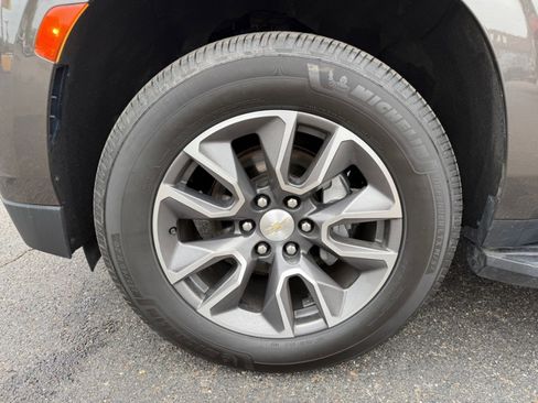 Used 2021 Chevrolet Tahoe LT w/ LT Signature Package AWD/4WD image 42