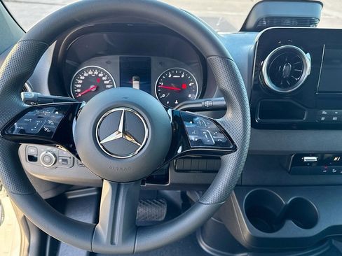 New 2026 Mercedes-Benz Sprinter 2500 image 11