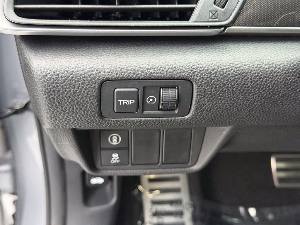 Used 2018 Honda Accord Sport image 19