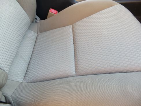 Used 2013 Toyota Tacoma PreRunner w/ SR5 Pkg RWD image 30