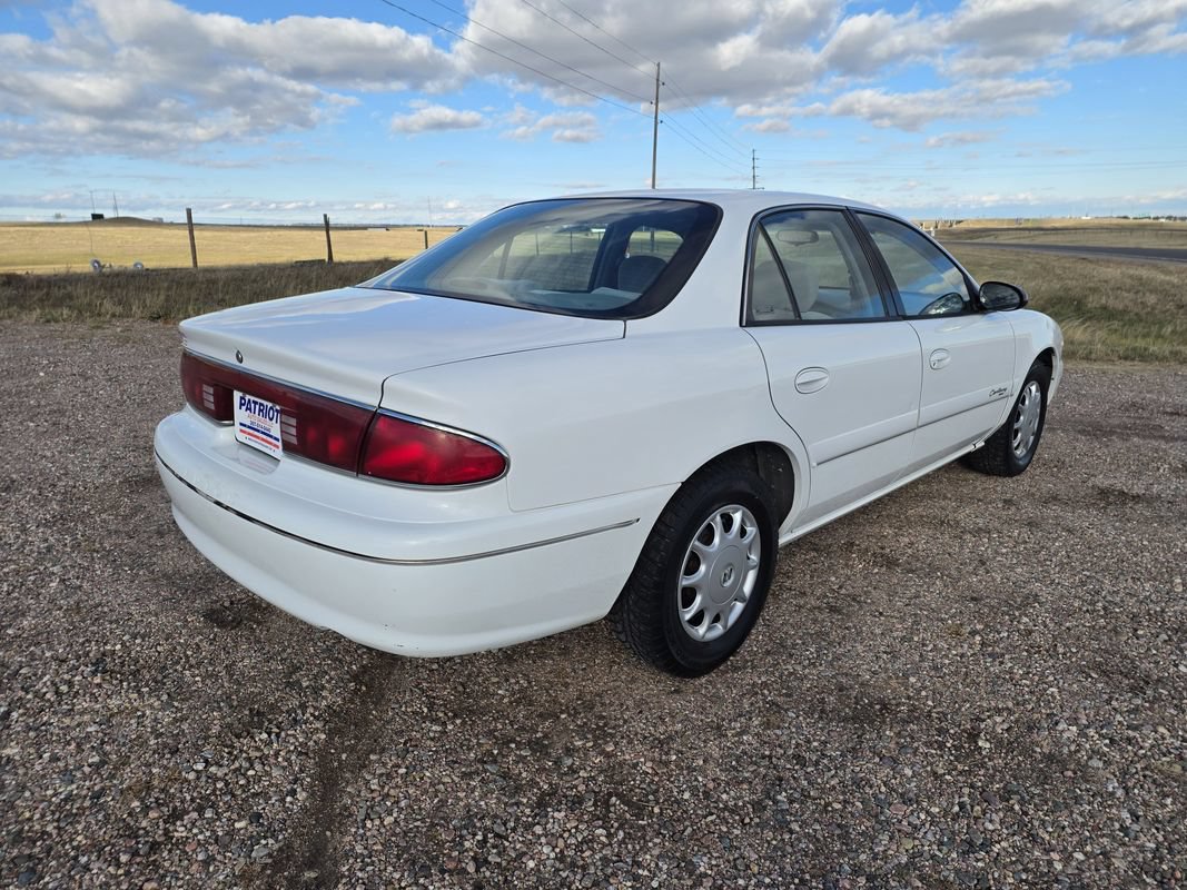 Used 2000 Buick Century Custom w/ Popular Pkg FWD image 5
