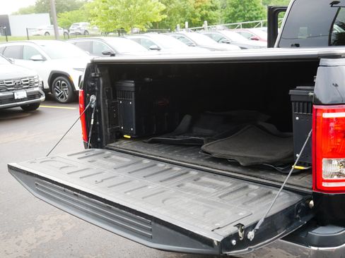 Used 2015 Ford F150 XLT w/ Equipment Group 301A Mid AWD/4WD image 16