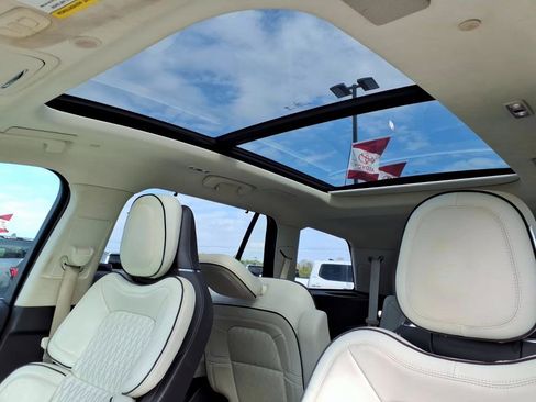 Used 2020 Lincoln Aviator Black Label w/ Dynamic Handling Package image 16