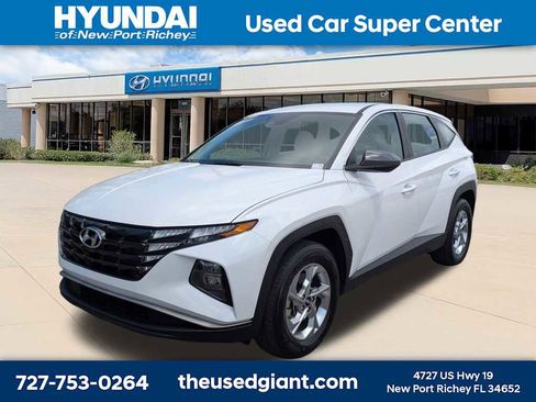 Used 2024 Hyundai Tucson SE FWD image 1