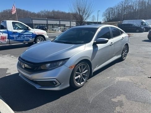 Used 2019 Honda Civic EX image 17