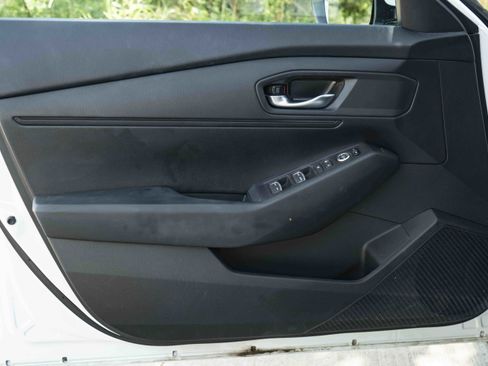 Used 2023 Honda Accord LX image 36