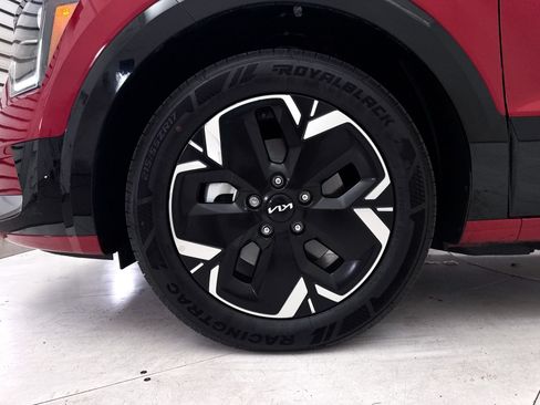 Certified 2023 Kia Niro Wind FWD image 14