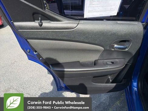Used 2013 Dodge Avenger SE FWD image 26