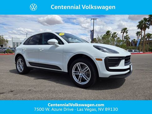 Used 2024 Porsche Macan AWD/4WD image 1