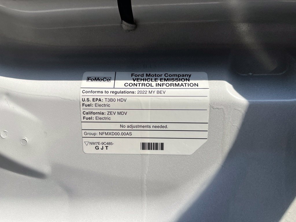 Used 2022 Ford E-Transit 148 High Roof w/ Load Area Protection Package RWD image 19