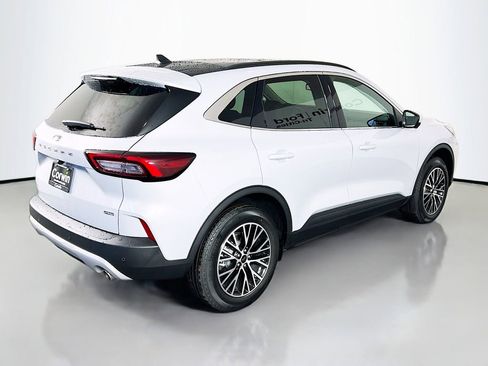 New 2025 Ford Escape SE w/ PHEV Premium Package image 15