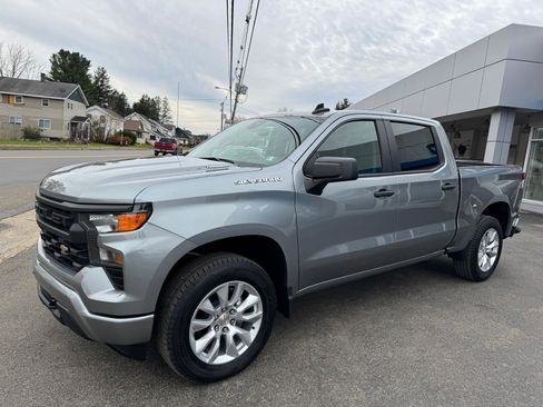 New 2026 Chevrolet Silverado 1500 Custom image 2