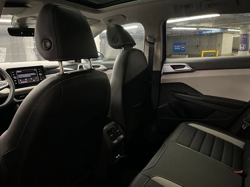 New 2026 Volkswagen Taos SEL AWD/4WD image 23