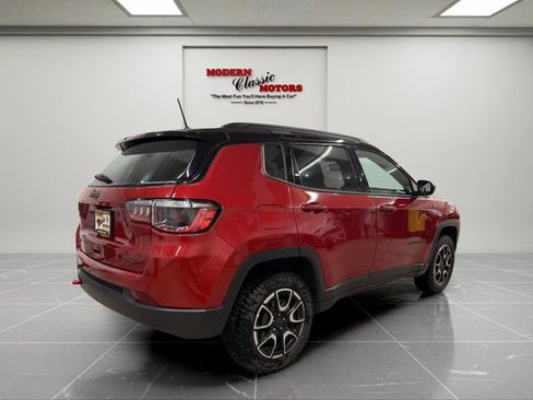 Used 2025 Jeep Compass Trailhawk AWD/4WD image 7