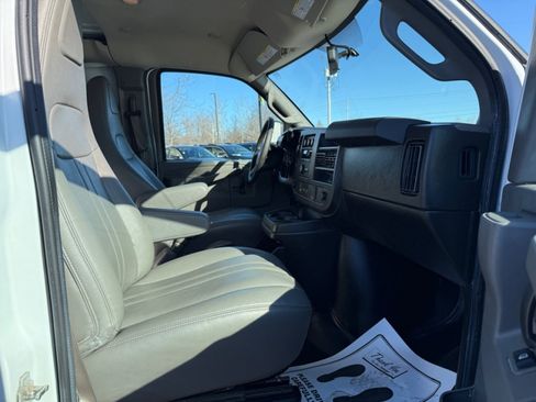 Used 2021 Chevrolet Express 2500 RWD 2500 Regular Wheelbase WT w/ Safety Package image 11