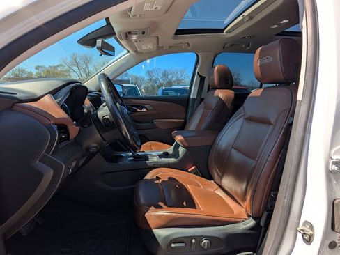 Used 2019 Chevrolet Traverse High Country AWD/4WD image 11