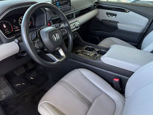 Certified 2025 Honda Pilot EX-L image 11