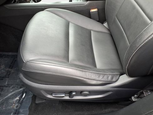 Used 2021 INFINITI QX50 Luxe image 17