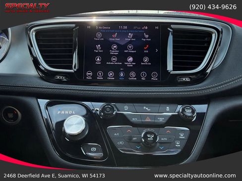 Used 2019 Chrysler Pacifica Limited w/ S Appearance Package image 26