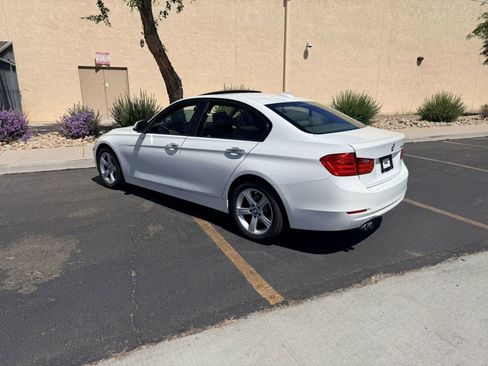 Used 2015 BMW 328i Sedan RWD image 4