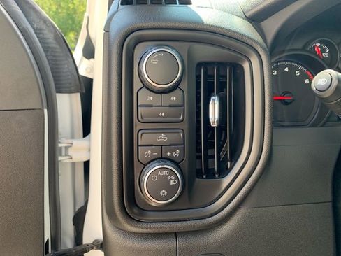 Certified 2024 Chevrolet Silverado 2500 W/T image 22