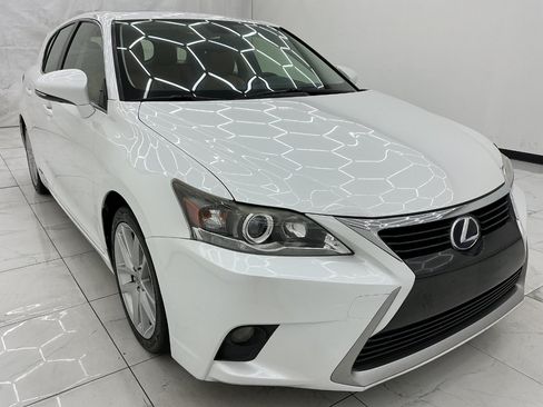Used 2015 Lexus CT 200h FWD image 3