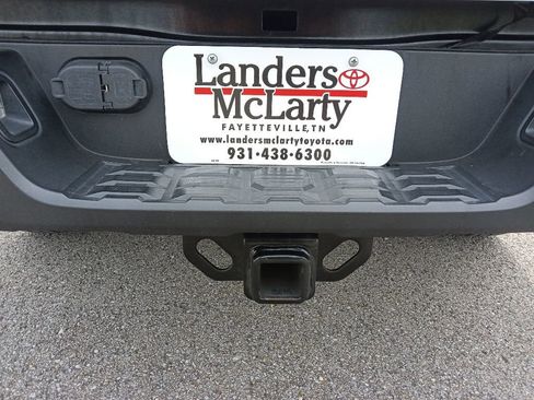 Used 2021 Toyota Tacoma TRD Off-Road w/ Technology Package AWD/4WD image 28