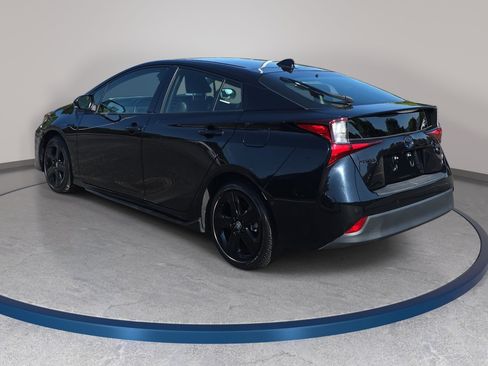 Used 2022 Toyota Prius FWD image 7